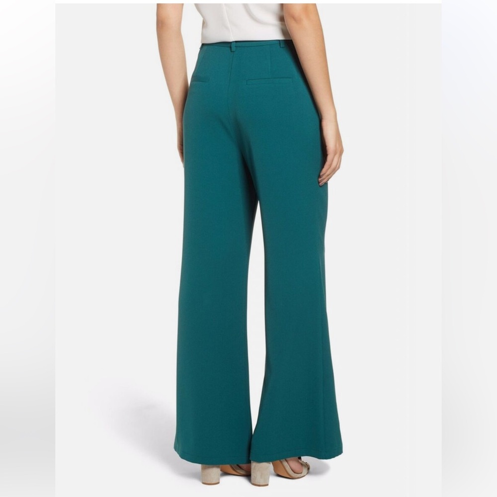 LEITH High Waist Flare Pants Green Bug (Color) Size Medium NWT 💚💚💚